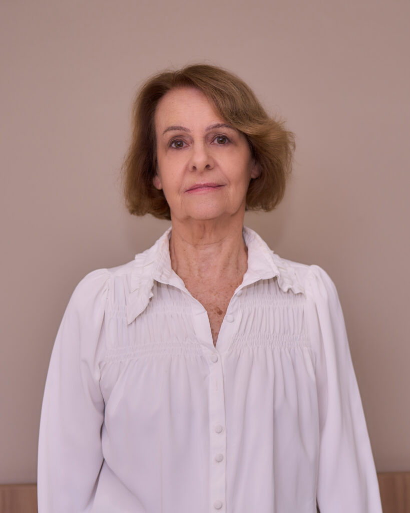 Angela Maria Moraes Correia
